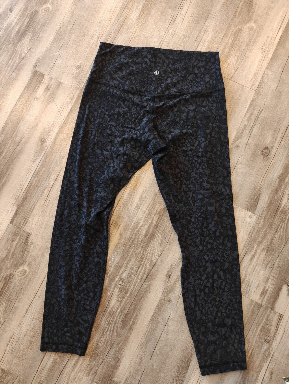 Lululemon Align Pant II 25" Wild Thing Camo Deep Coal Multi Size 10 EUC